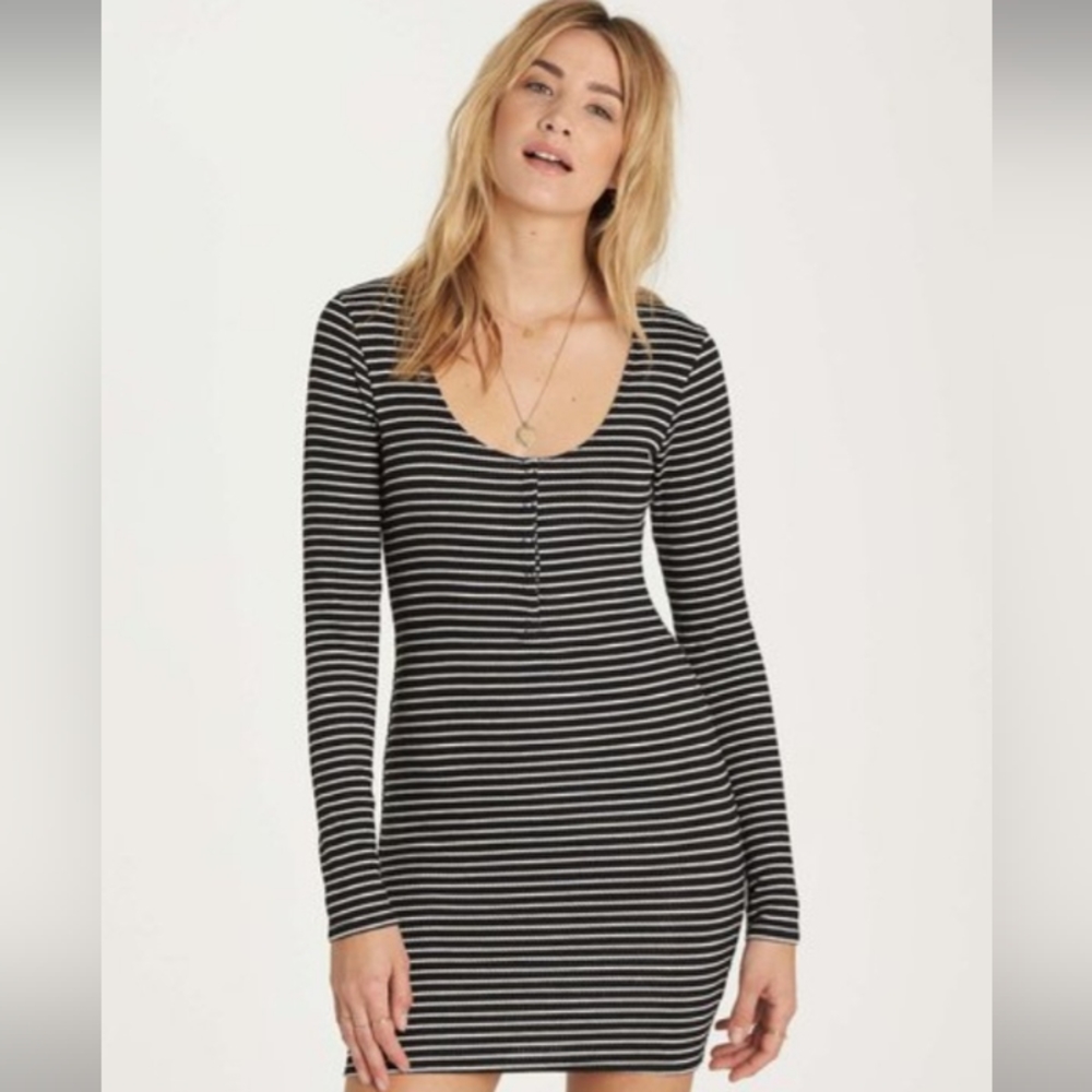 Billabong Right side rib  striped dress